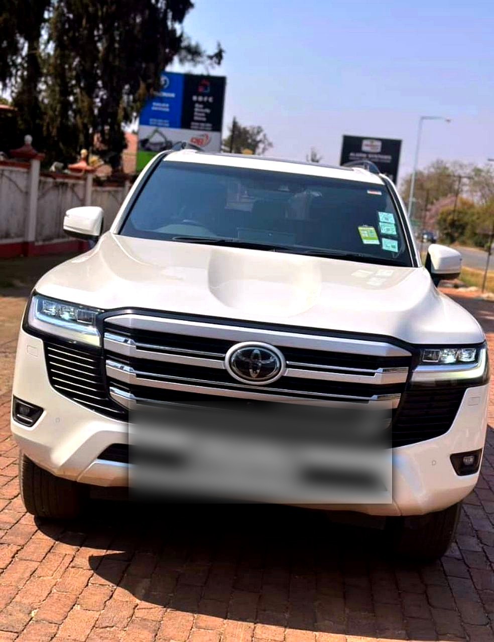 Toyota Land Cruiser available from VenMax